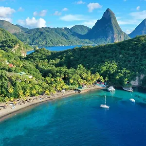 https://jade-mountain.comcaribbean.com
